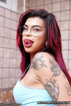 Caliente y sexy zorrita provocadora de pollas | Bianca Berbare